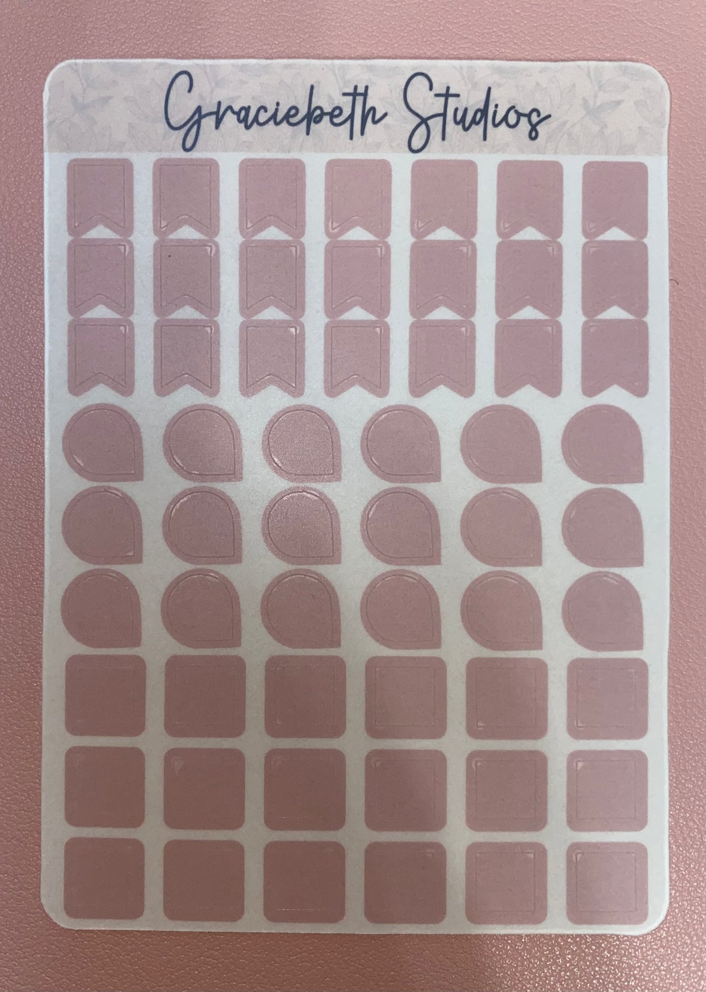 Monochromatic Functional Planning Kits